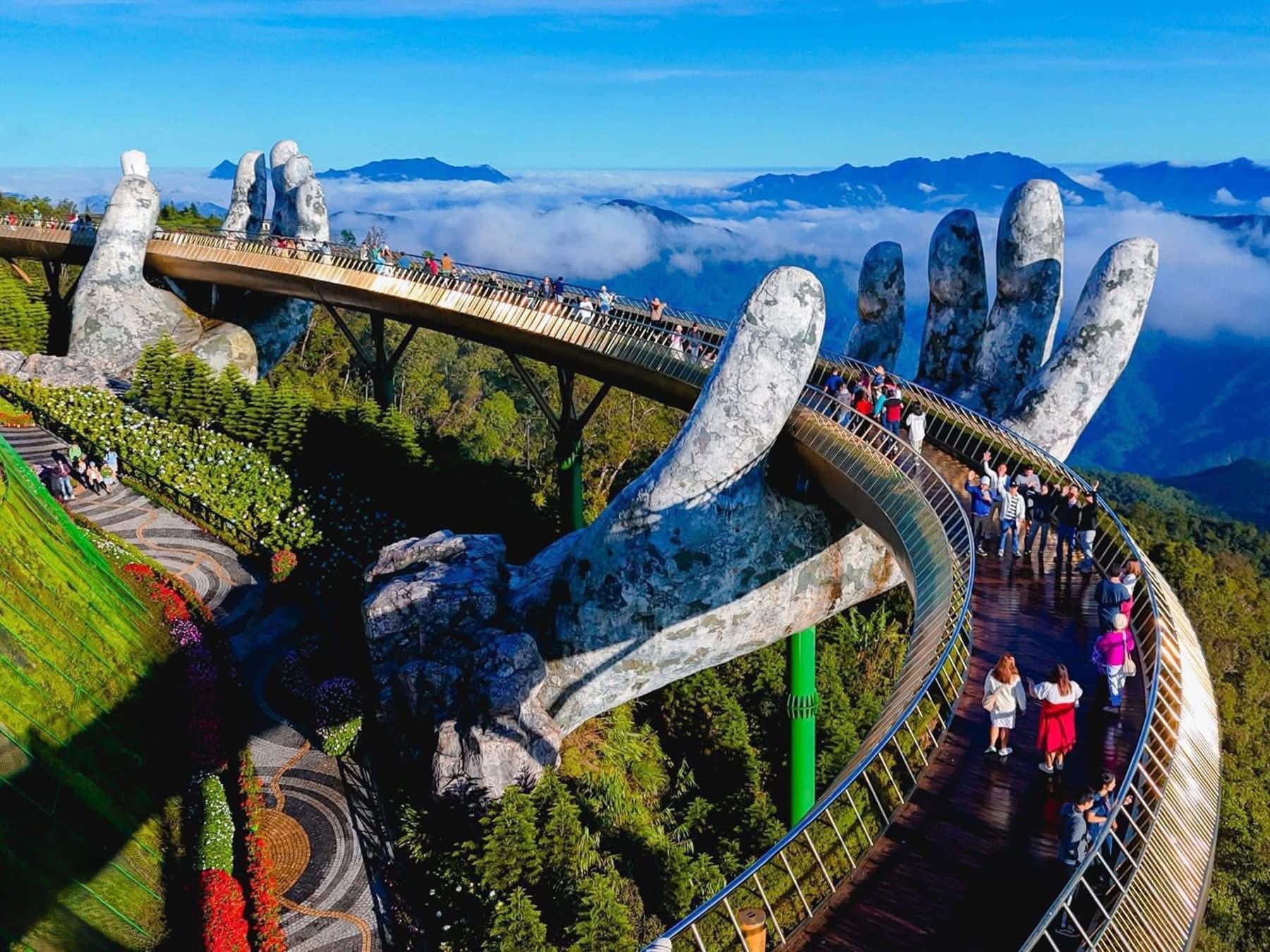 Hue to Da Nang by Private Car
